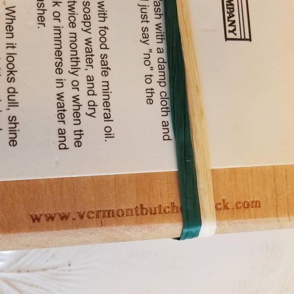 The Vermont Butcher Block Board  Cheese Carving Yellow Birch Wood - Picture 5 of 9